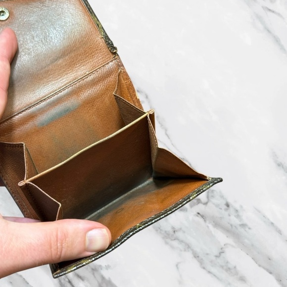 Louis Vuitton Authentic Vintage Monogram Compact Bifold Wallet with Coin Pouch - Picture 5 of 12